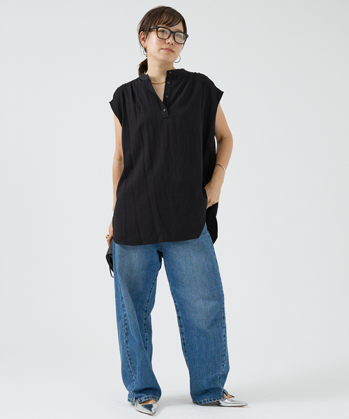 DESIGNWORKS(デザインワークス)の「【セットアップ対応】レーヨンフレンチスリーブブラウス(シャツ/ブラウス・レディース・ベージュ/ブラック・フリー)」の10枚目の写真