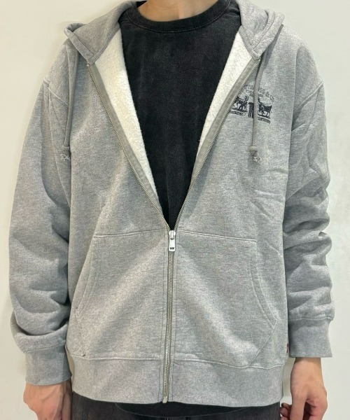 Levi's(リーバイス)の「【Levi's】ジップパーカー (フーディ/バックプリント/クラシック/フロントロゴ/通気性/耐久性/デイリーユース/カジュアル)(パーカー・メンズ・グレー・M/S/L)」の15枚目の写真
