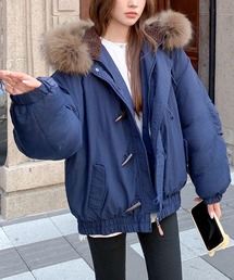 ボリュームファー付きダッフル風ショートコート