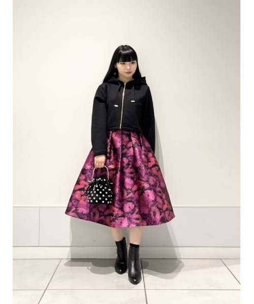 LOULOU WILLOUGHBY(ルルウィルビー)の「◇【LOULOU WILLOUGHBY】コンパクトパフフーディー(Tシャツ/カットソー・レディース・キャメル/ブラック・2)」の3枚目の写真
