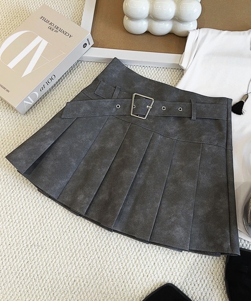 SPIGA（スピーガ）の「ﾌｪｲｸﾚｻﾞｰﾍﾞﾙﾄ付ﾌﾟﾘｰﾂﾐﾆｽｶｰﾄ（スカート・レディース・ブラウン/ライトグレー/ダークグレー・X-LARGE/LARGE/MEDIUM/SMALL）」の2枚目の写真