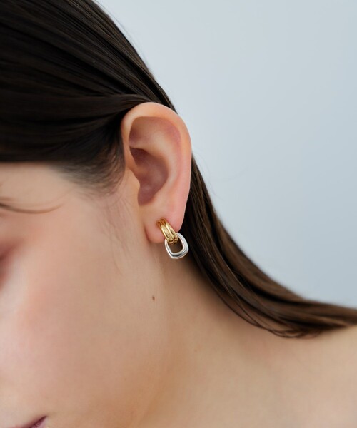 チャーム ハグイヤリング バイカラー（イヤリング）｜ete（エテ）の