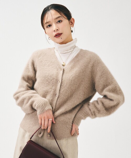 UNTITLED(アンタイトル)の「【ふわふわニット/前後2WAY】フォックスカシミヤカーディガン(カーディガン/ボレロ・レディース・ライトグレー/ライトグリーン/ブラウン系/ナチュラル・00/02/04/44/48)」の2枚目の写真