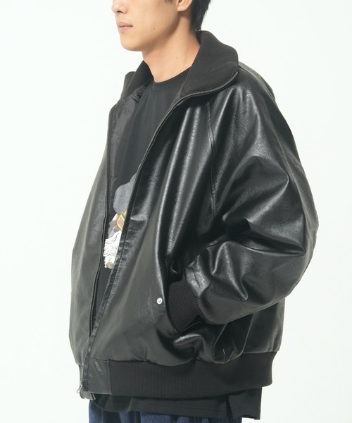 CORISCO（コリスコ）の「フェイクレザー薄中綿スタンドブルゾン(M1)（ブルゾン・メンズ・ブラウン/ブラック/ダークブラウン・LARGE/MEDIUM/X-LARGE）」の8枚目の写真