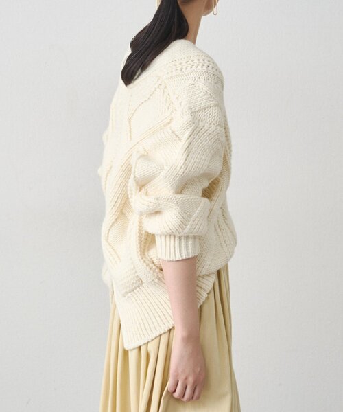LOUNGEDRESS（ラウンジドレス）の「ケーブルVニット（ニット/セーター・レディース・アイボリー/レッド/ネイビー・FREE）」の13枚目の写真