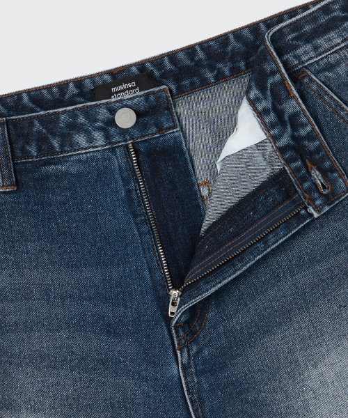 MUSINSA STANDARD（ムシンサスタンダード）の「ビッグブラシカーペンターバミューダデニムパンツ[ミディアムインディゴ]（デニムパンツ・メンズ・その他・40/38/36/34/28/29/32/30/31/33/26/27/42）」の4枚目の写真