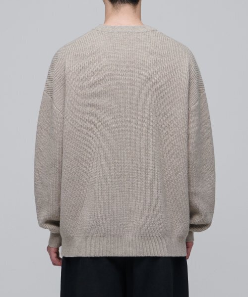 MUSINSA STANDARD（ムシンサスタンダード）の「オーバーサイズリブクルーネックニット[オートミール]（ニット/セーター・メンズ・その他・SMALL/MEDIUM/LARGE/X-LARGE/XX-LARGE）」の4枚目の写真