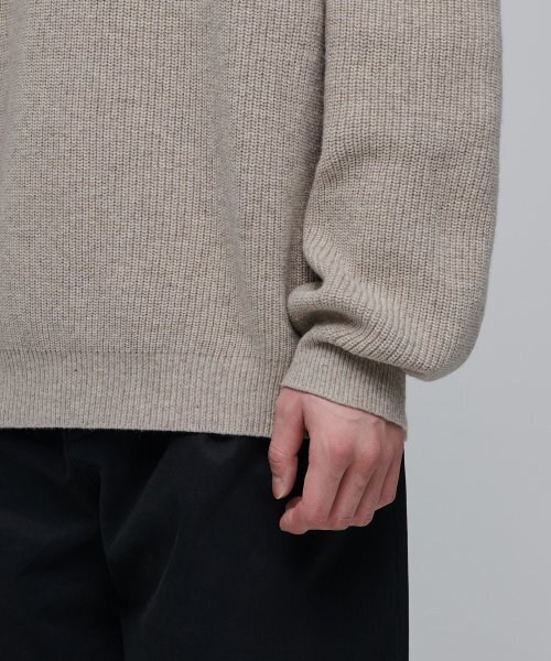 MUSINSA STANDARD（ムシンサスタンダード）の「オーバーサイズリブクルーネックニット[オートミール]（ニット/セーター・メンズ・その他・SMALL/MEDIUM/LARGE/X-LARGE/XX-LARGE）」の8枚目の写真