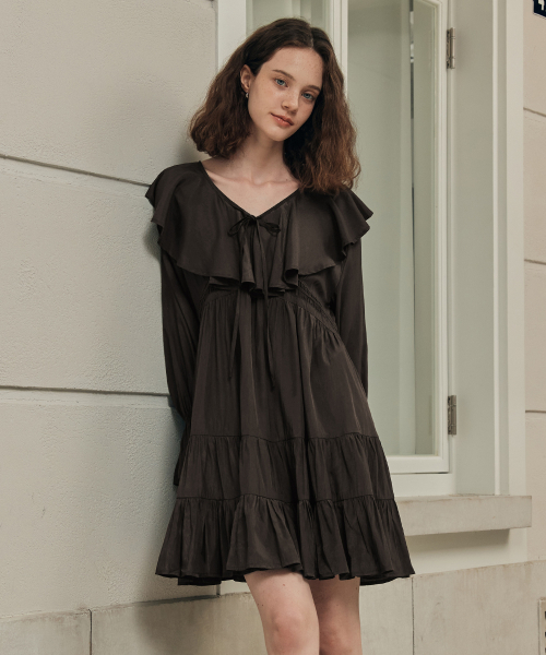 ZEROSTREET（ゼロストリート）の「[2カラー] セピアフリルワンピース（ワンピース・レディース・ブラウン/ブラック・SMALL/MEDIUM）」の7枚目の写真