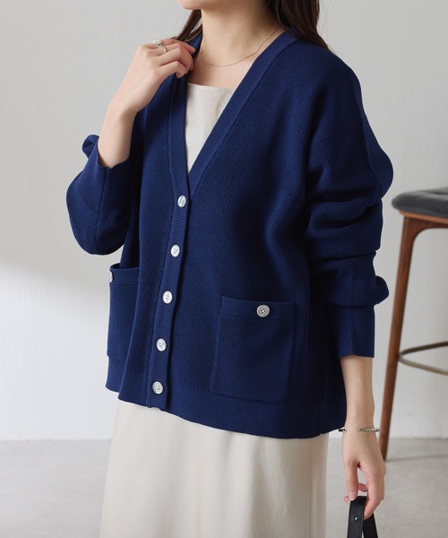 COLLAGE GALLARDAGALANTE（コラージュガリャルダガランテ）の「ツヤボタンカーディガン/WEB限定カラー展開（カーディガン/ボレロ・レディース・ネイビー/オレンジ/サックスブルー・FREE）」の6枚目の写真