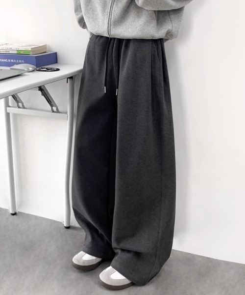 Flugge(フラッジー)の「ベーシックスウェットパンツ(スウェットパンツ・レディース・ブラック/グレー・LARGE/MEDIUM)」の2枚目の写真