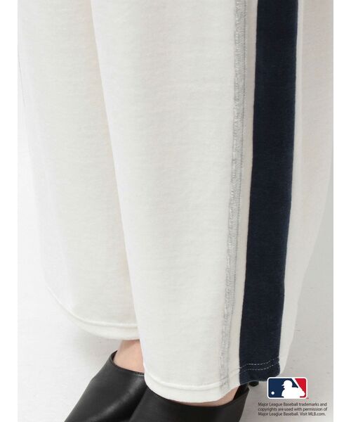 GYDA（ジェイダ）の「GYDA［MLB］2ラインワイドパンツ（その他パンツ・レディース・ブラック/オフホワイト/ブラウン・FREE）」の13枚目の写真