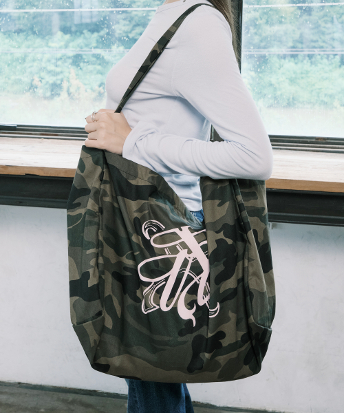 NYXX（エヌワイエックスエックス）の「EMBLEM COTTON BAG KHAKI（ショルダーバッグ・レディース・その他・FREE）」の2枚目の写真