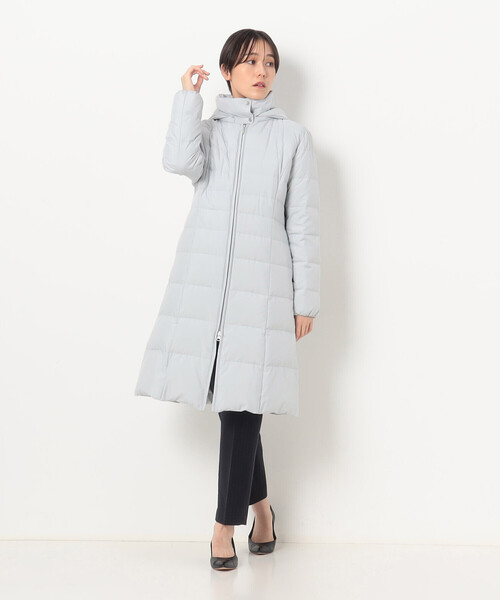 COMME CA（コムサ）の「〔 TALLサイズ 〕 ソフトタフタ ロングダウン（ダウンジャケット/コート・レディース・ベージュ/ライトグレー・13号/15号/17号）」の7枚目の写真