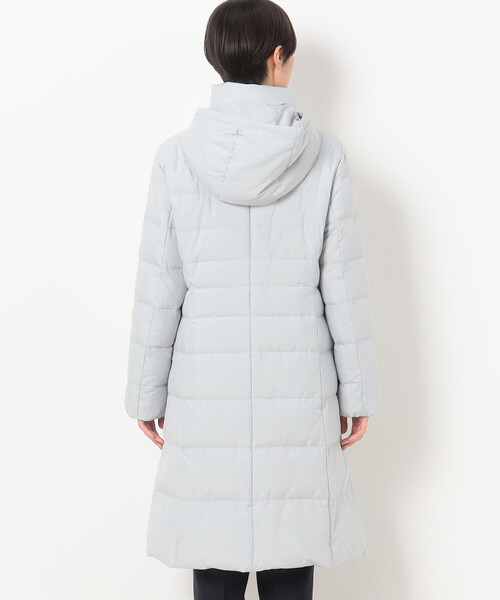 COMME CA（コムサ）の「〔 TALLサイズ 〕 ソフトタフタ ロングダウン（ダウンジャケット/コート・レディース・ベージュ/ライトグレー・13号/15号/17号）」の17枚目の写真