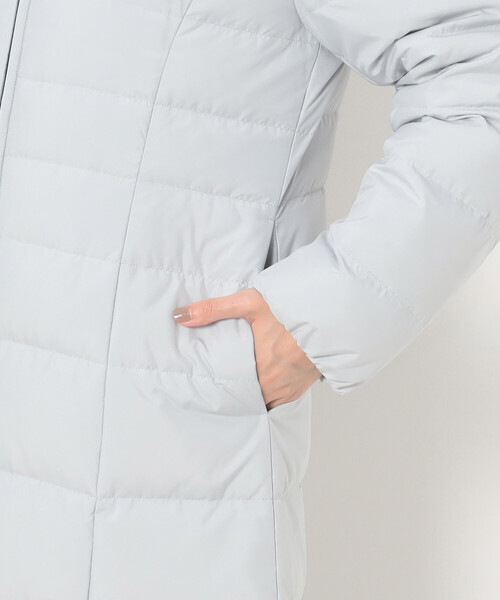 COMME CA（コムサ）の「〔 TALLサイズ 〕 ソフトタフタ ロングダウン（ダウンジャケット/コート・レディース・ベージュ/ライトグレー・13号/15号/17号）」の22枚目の写真