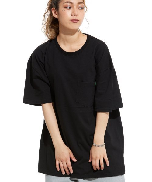 CREAM SODA LAB（クリームソーダラボ）の「オーバーサイズ無地ポケット半袖Tシャツブラック（Tシャツ/カットソー・メンズ・その他・LARGE/MEDIUM/X-LARGE）」の4枚目の写真