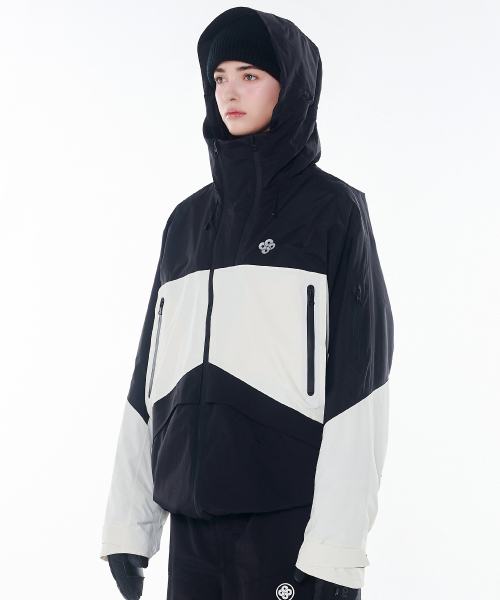 DOLL OUTERWEAR(ドラ アウターウェア)の「2425 アクティボ ボードウェアジャケット ブラック/ホワイト 男女共用(ナイロンジャケット・レディース・その他・SMALL/MEDIUM/X-LARGE/X-SMALL/LARGE)」の5枚目の写真