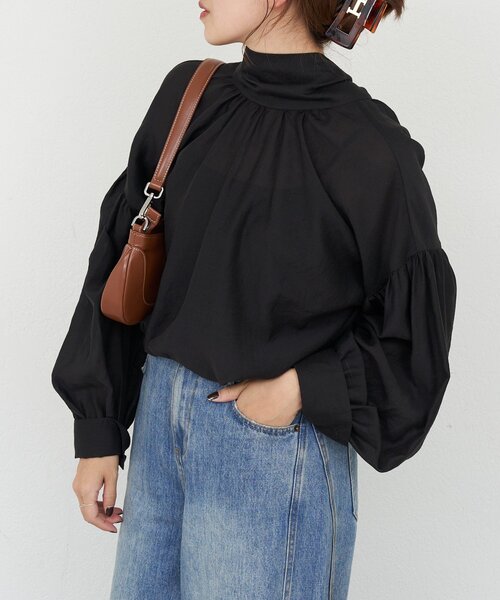 SHENERY（シーナリー）の「ボウタイブラウス（シャツ/ブラウス・レディース・ブラック/オフホワイト/ベージュ・FREE）」の10枚目の写真