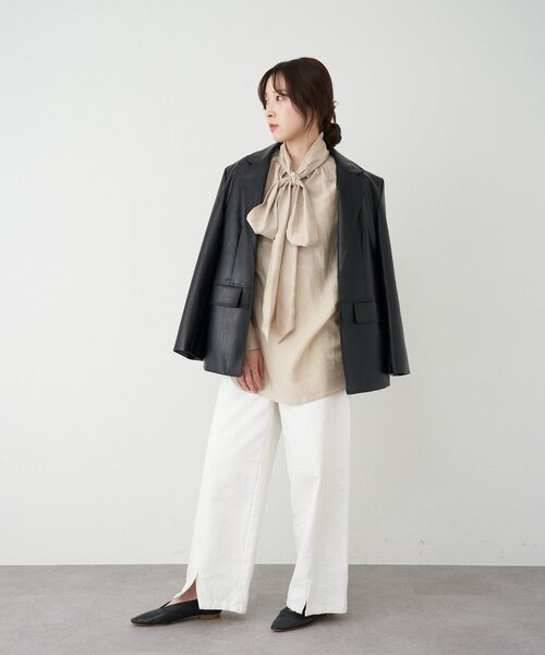 SHENERY（シーナリー）の「ボウタイブラウス（シャツ/ブラウス・レディース・ブラック/オフホワイト/ベージュ・FREE）」の14枚目の写真