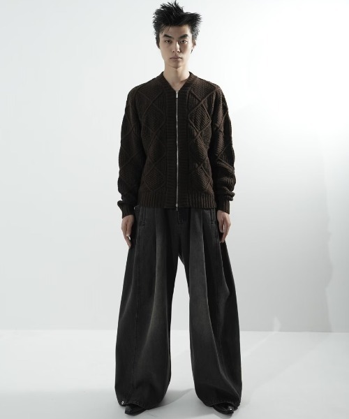 Chikashitsu +（チカシツプラス）の「【CS】cable knit zip cardigan