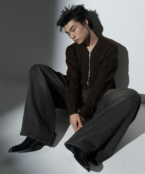 Chikashitsu +（チカシツプラス）の「【CS】cable knit zip cardigan