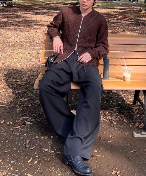 Chikashitsu +（チカシツプラス）の「【CS】cable knit zip cardigan