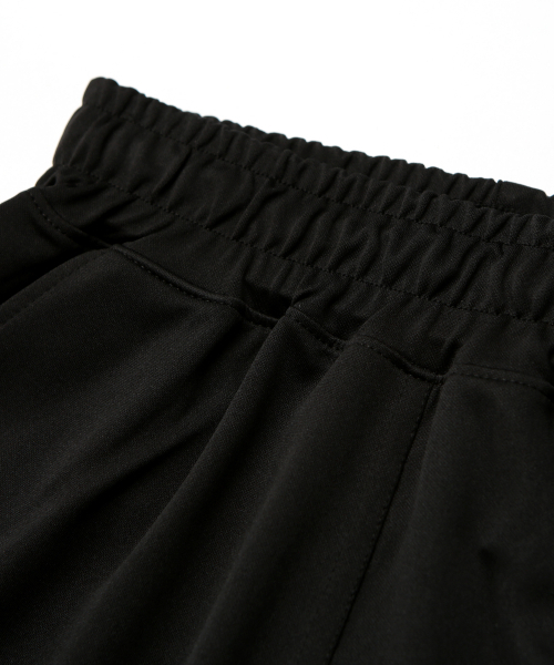 BLACK MONSTER FIT(ブラックモンスターフィット)の「ブラックシルバーレタリングニットショートパンツ (BLACK) / BM190403(その他パンツ・メンズ・その他・MEDIUM/LARGE/X-LARGE/XX-LARGE/XXX-LARGE)」の10枚目の写真