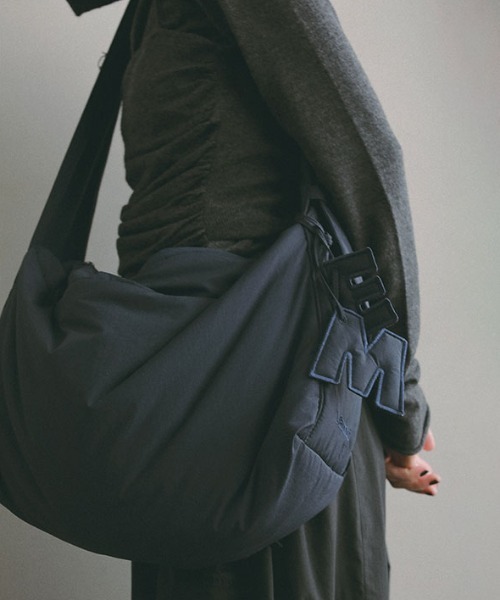 新品 Marmot×ETRE TOKYO PERTEXパディングショルダーバッグ