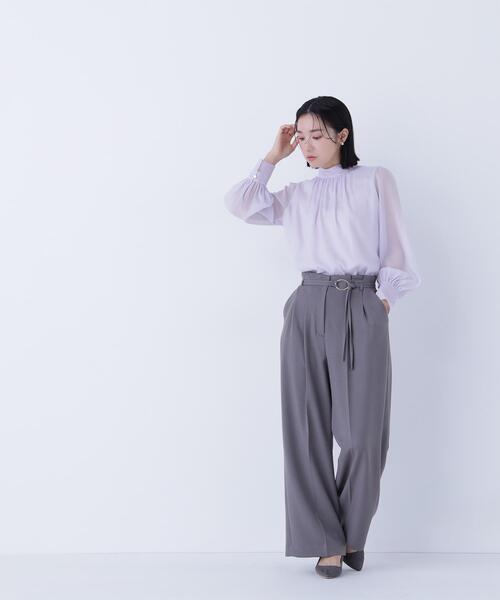 NATURAL BEAUTY BASIC(ナチュラルビューティーベーシック)の「◇ハイネックボリュームシアーブラウス(シャツ/ブラウス・レディース・オフホワイト/ベージュ/ラベンダー/グレー・MEDIUM/SMALL)」の9枚目の写真