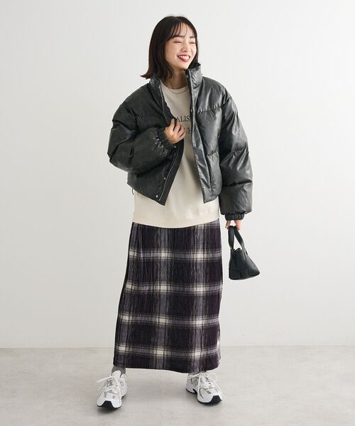 Green Parks(グリーンパークス)の「楊柳ベロアチェックIラインスカート(スカート・レディース・ネイビー/レッド/ベージュ/ブラック・FREE)」の9枚目の写真