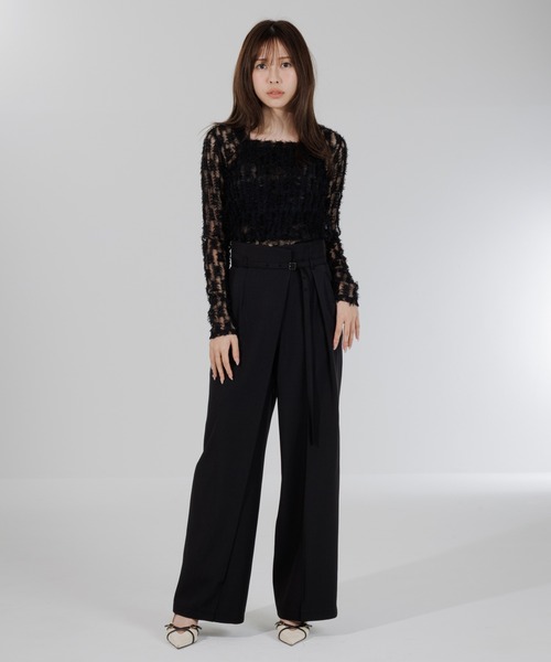 SENEE(セニー)の「feather lace square neck tops(フェザーレーススクエアネックトップス)(Tシャツ/カットソー・レディース・ブラック/アイボリー・FREE)」の5枚目の写真