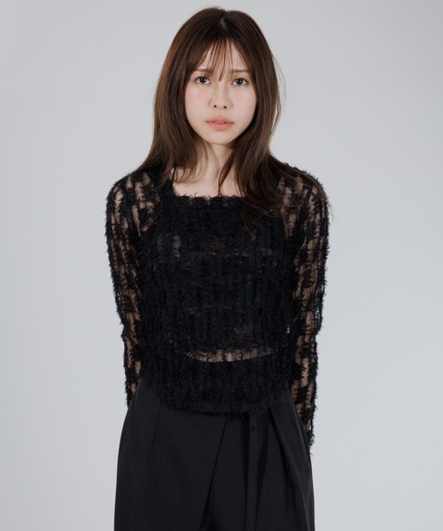 SENEE(セニー)の「feather lace square neck tops(フェザーレーススクエアネックトップス)(Tシャツ/カットソー・レディース・ブラック/アイボリー・FREE)」の3枚目の写真