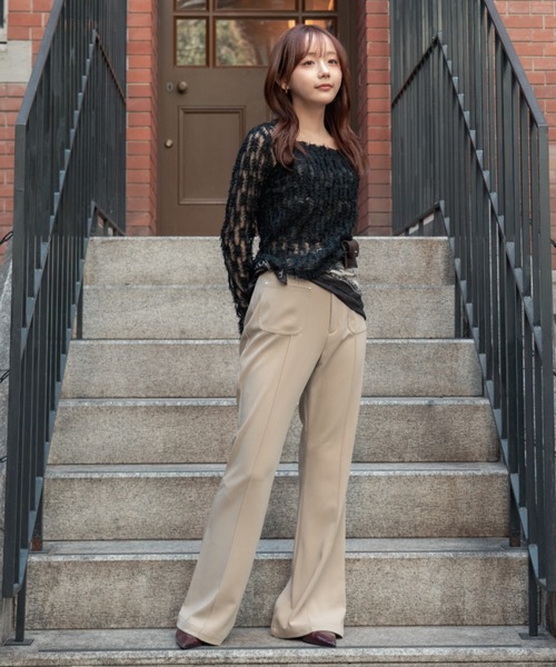 SENEE(セニー)の「feather lace square neck tops(フェザーレーススクエアネックトップス)(Tシャツ/カットソー・レディース・ブラック/アイボリー・FREE)」の18枚目の写真