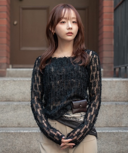 SENEE(セニー)の「feather lace square neck tops(フェザーレーススクエアネックトップス)(Tシャツ/カットソー・レディース・ブラック/アイボリー・FREE)」の22枚目の写真