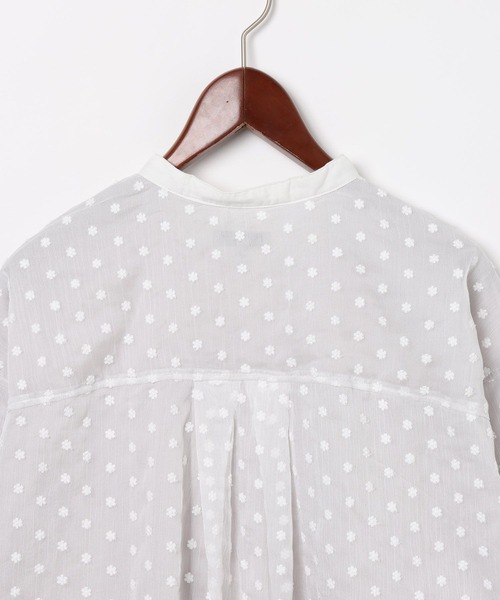 niko and...（ニコアンド）の「[MODE NORM CORE] フラワーエンブロレイヤーシャツ（シャツ/ブラウス・レディース・オフホワイト/ブラック・LARGE/MEDIUM）」の21枚目の写真