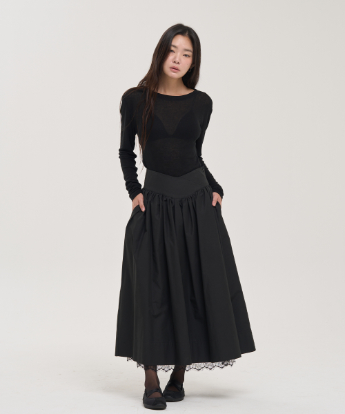 LEVHEARTED（レブハティッド）の「ソフィチェ Vラインボリュームスカート - ブラック（スカート・レディース・ブラック・SMALL/MEDIUM）」の4枚目の写真