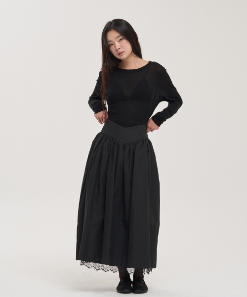 LEVHEARTED（レブハティッド）の「ソフィチェ Vラインボリュームスカート - ブラック（スカート・レディース・ブラック・SMALL/MEDIUM）」の5枚目の写真