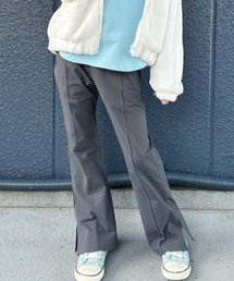 Right-on（ライトオン）の「【VIVIAN BLUE】キッズ ストレッチ サイドスリット フレアパンツ (通園通学 / お着替え簡単 / 洗濯機OK)（その他パンツ）」