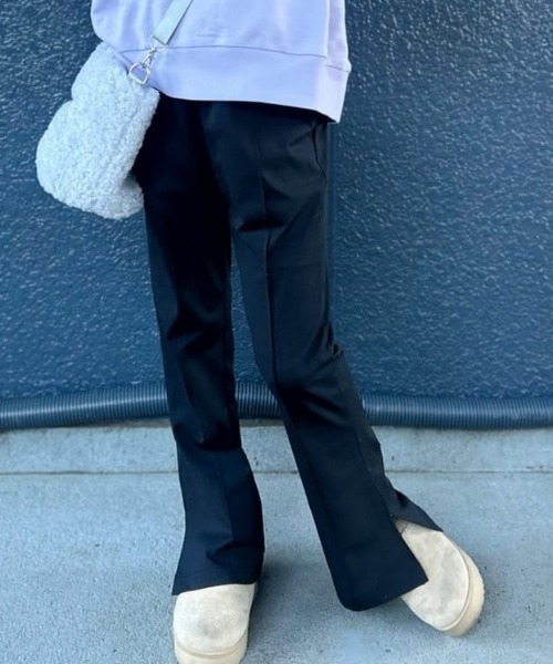 Right-on(ライトオン)の「【VIVIAN BLUE】キッズ ストレッチ サイドスリット フレアパンツ (通園通学 / お着替え簡単 / 洗濯機OK)(その他パンツ・キッズ・ダークグレー/ブラック/ライラック・110/120/130/140/150/160)」の1枚目の写真