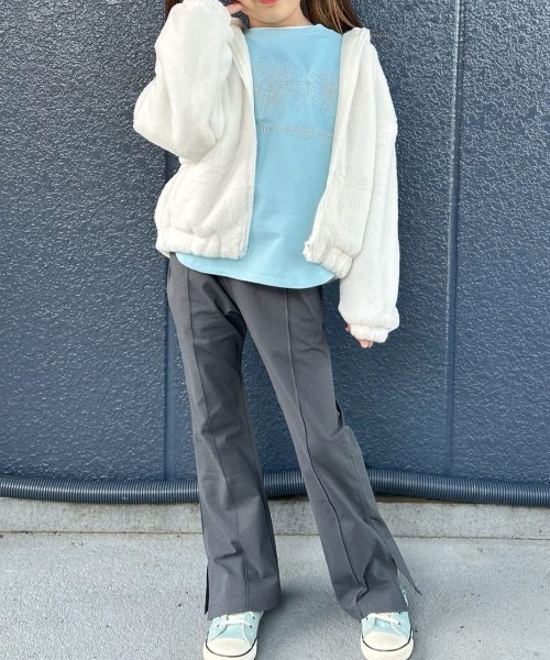 Right-on(ライトオン)の「【VIVIAN BLUE】キッズ ストレッチ サイドスリット フレアパンツ (通園通学 / お着替え簡単 / 洗濯機OK)(その他パンツ・キッズ・ダークグレー/ブラック/ライラック・110/120/130/140/150/160)」の15枚目の写真