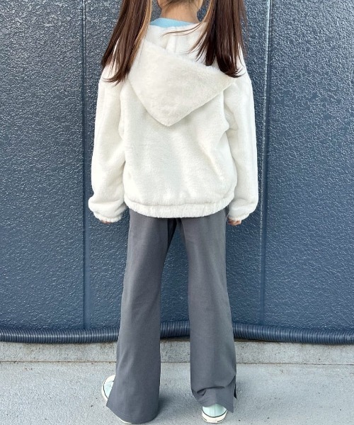 Right-on(ライトオン)の「【VIVIAN BLUE】キッズ ストレッチ サイドスリット フレアパンツ (通園通学 / お着替え簡単 / 洗濯機OK)(その他パンツ・キッズ・ダークグレー/ブラック/ライラック・110/120/130/140/150/160)」の17枚目の写真