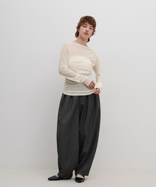 select MOCA(セレクトモカ)の「シアーメッシュサイドドレープトップス(Tシャツ/カットソー・レディース・ブラック/アイボリー/グレー・FREE)」の4枚目の写真