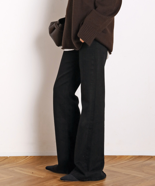 Citizens of humanity（シチズンズオブヒューマニティー）の「*【CITIZENS of HUMANITY】ISOLA FLARE（デニムパンツ・レディース・ブラック・27/26/25/28）」の2枚目の写真