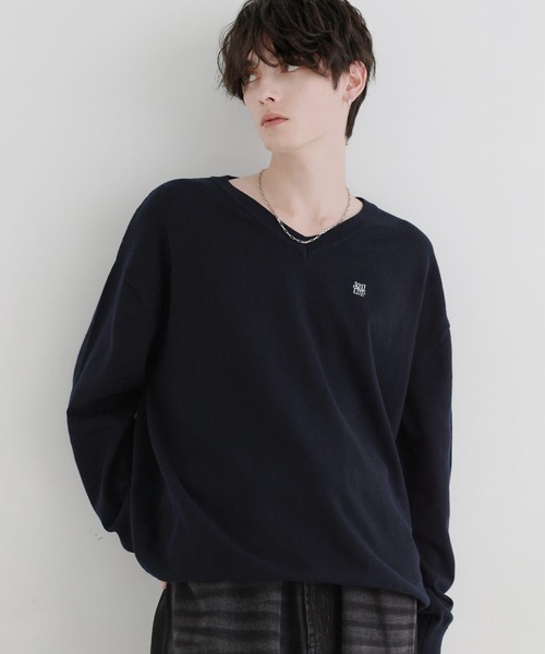 LILL（リル）の「Vネック/クルーネックワンポイントロゴハイゲージコットンミックスニット（ニット/セーター・メンズ・グレー系/ブラック系/ライトグレー/ベージュ/ブラック/ネイビー系・XL/L/M/S）」の6枚目の写真