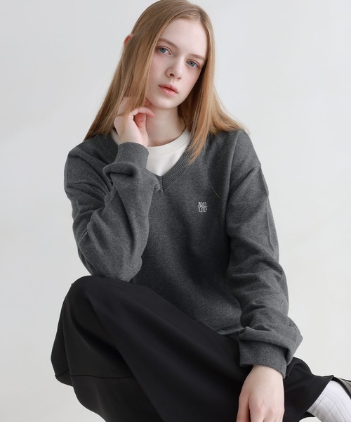 LILL（リル）の「Vネック/クルーネックワンポイントロゴハイゲージコットンミックスニット（ニット/セーター・メンズ・グレー系/ブラック系/ライトグレー/ベージュ/ブラック/ネイビー系・XL/L/M/S）」の12枚目の写真