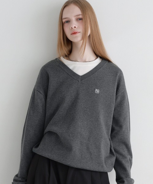 LILL（リル）の「Vネック/クルーネックワンポイントロゴハイゲージコットンミックスニット（ニット/セーター・メンズ・グレー系/ブラック系/ライトグレー/ベージュ/ブラック/ネイビー系・XL/L/M/S）」の13枚目の写真