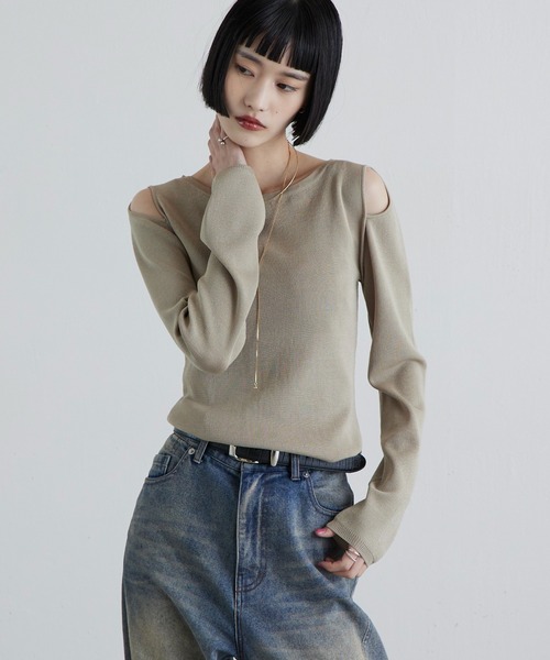 Lui's(ルイス)の「ボートネックショルダーデザインニットトップス(ニット/セーター・レディース・ブラウン/ベージュ/ブラック・FREE)」の12枚目の写真