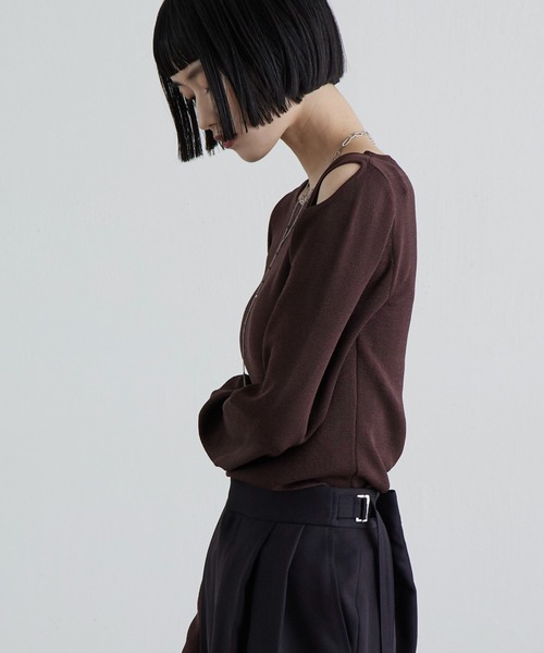 Lui's(ルイス)の「ボートネックショルダーデザインニットトップス(ニット/セーター・レディース・ブラウン/ベージュ/ブラック・FREE)」の19枚目の写真