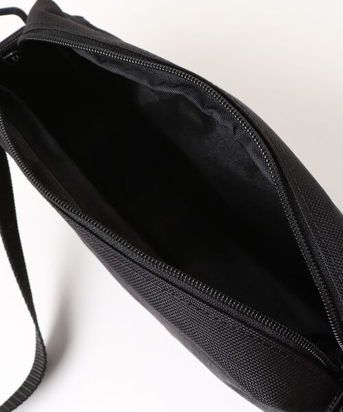 Manhattan Portage(マンハッタンポーテージ)の「JOGGER (L) JPN SAUCY DOG(ショルダーバッグ・メンズ・ブラック・X-SMALL)」の13枚目の写真